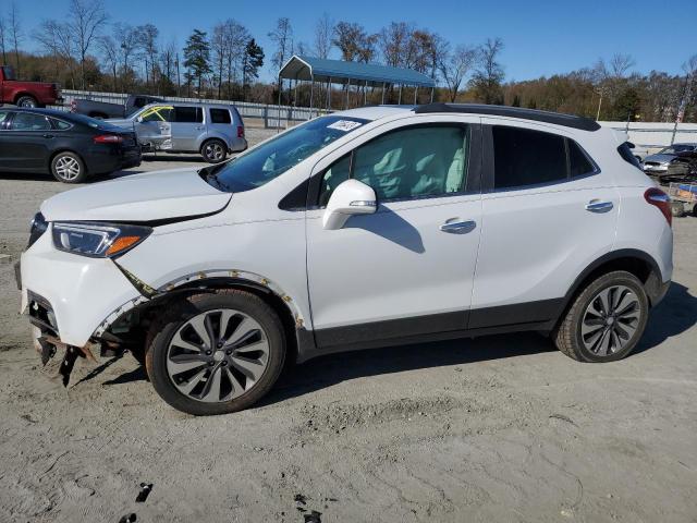 KL4CJCSB8JB580933 - 2018 BUICK ENCORE ESSENCE WHITE photo 1