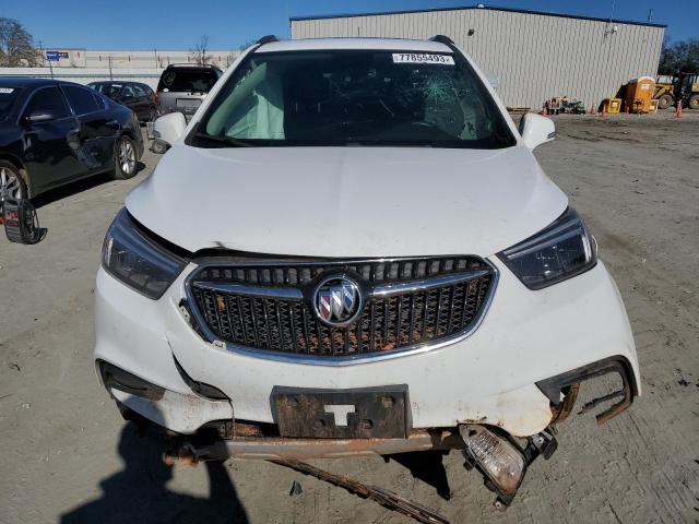 KL4CJCSB8JB580933 - 2018 BUICK ENCORE ESSENCE WHITE photo 5