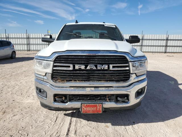 3C6UR5DL2MG620527 - 2021 RAM 2500 BIG HORN WHITE photo 5