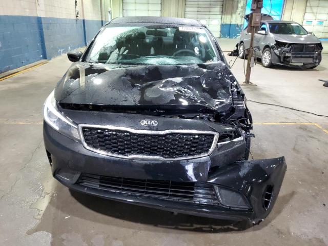 3KPFK4A70HE100142 - 2017 KIA FORTE LX BLACK photo 5