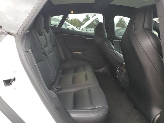 5YJSA1E21JF260318 - 2018 TESLA MODEL S WHITE photo 10