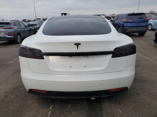 5YJSA1E21JF260318 - 2018 TESLA MODEL S WHITE photo 6