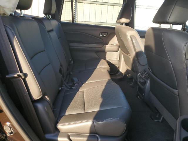 5FNYF8H57KB006155 - 2019 HONDA PASSPORT EXL BROWN photo 11