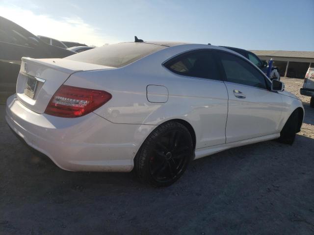 WDDGJ4HB3EG217877 - 2014 MERCEDES-BENZ C250 250 WHITE photo 3