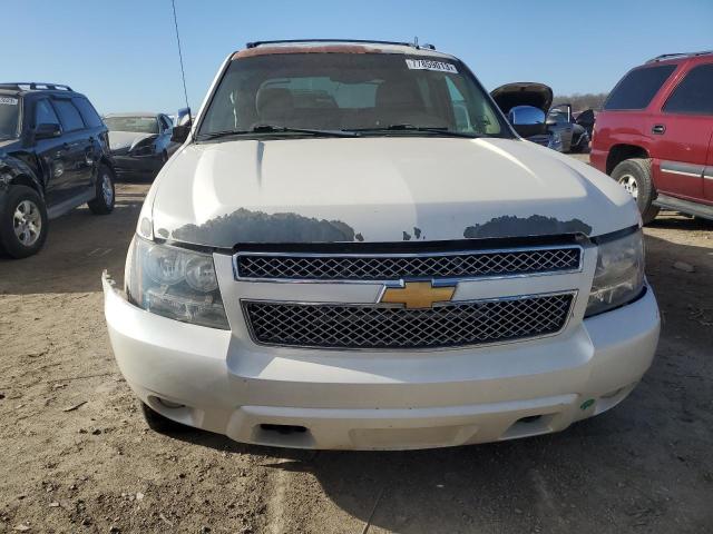 3GNTKGE71CG120385 - 2012 CHEVROLET AVALANCHE LTZ WHITE photo 5