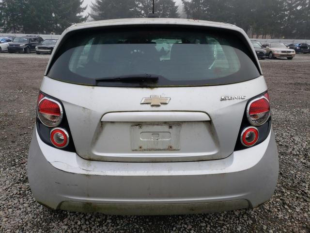 1G1JA6SG5F4220386 - 2015 CHEVROLET SONIC LS SILVER photo 6