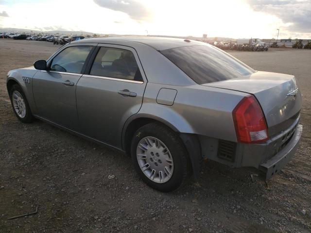 2C3KA43R77H606624 - 2007 CHRYSLER 300 SILVER photo 2