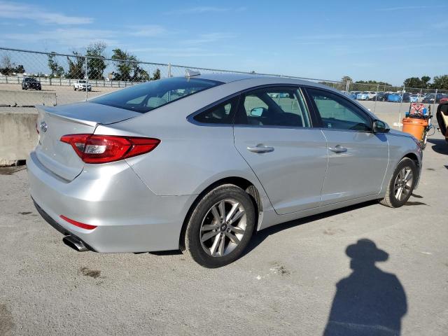 5NPE24AF8GH291080 - 2016 HYUNDAI SONATA SE SILVER photo 3