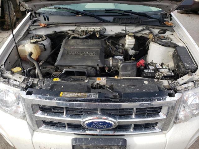 1FMCU9DG3CKA42521 - 2012 FORD ESCAPE XLT WHITE photo 11