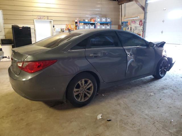 5NPEB4AC4DH766449 - 2013 HYUNDAI SONATA GLS GRAY photo 3