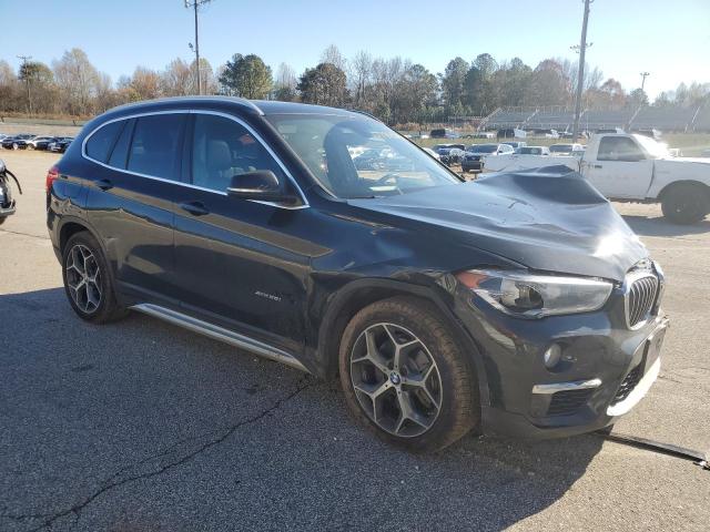 WBXHT3C30H5F79450 - 2017 BMW X1 XDRIVE28I BLACK photo 4