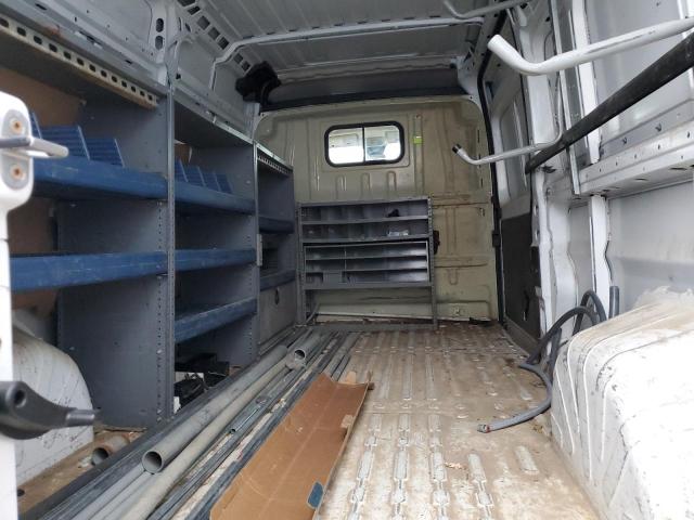 3C6TRVDG3JE145895 - 2018 RAM PROMASTER 2500 HIGH Weiß Foto 10