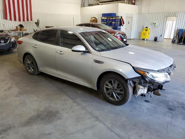 5XXGT4L32KG322613 - 2019 KIA OPTIMA LX SILVER photo 4