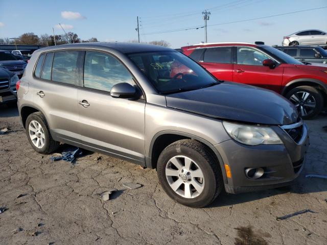 WVGAV75N19W506672 - 2009 VOLKSWAGEN TIGUAN S GRAY photo 4