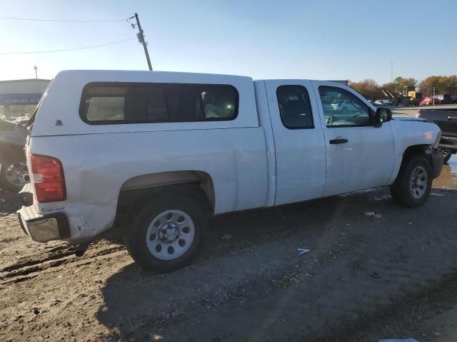 1GCRKPE74DZ305311 - 2013 CHEVROLET SILVERADO K1500 WHITE photo 3