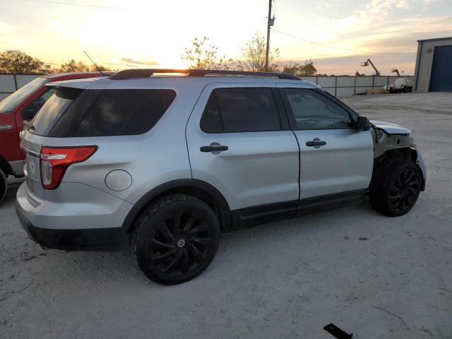 1FM5K7B85DGC60558 - 2013 FORD EXPLORER SILVER photo 3