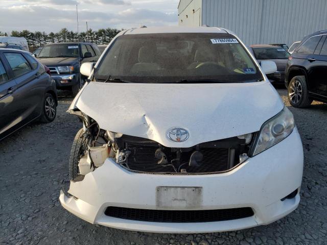 5TDKK3DC4DS362943 - 2013 TOYOTA SIENNA LE WHITE photo 5