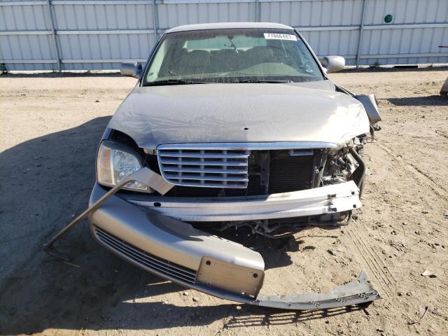 1G6KD54Y82U261417 - 2002 CADILLAC DEVILLE GOLD photo 5