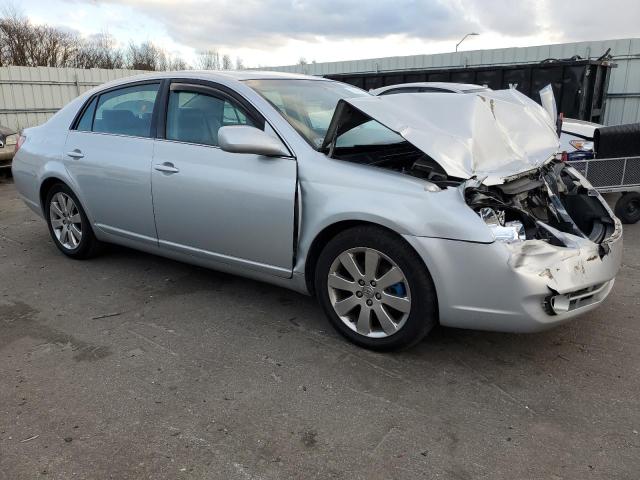 4T1BK36B97U171132 - 2007 TOYOTA AVALON XL SILVER photo 4