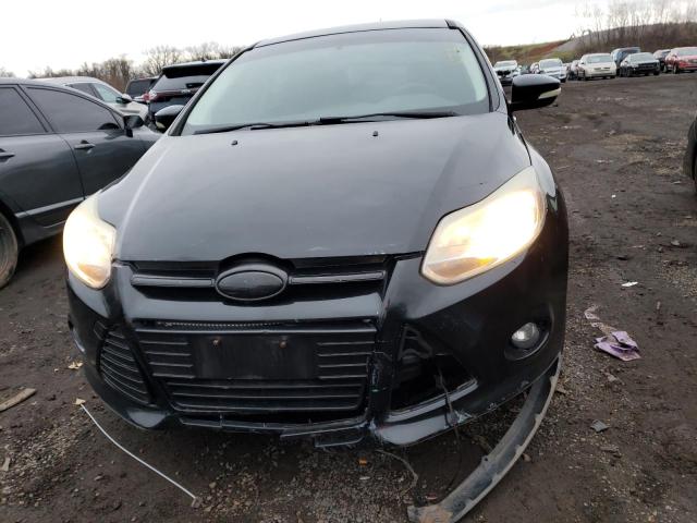 1FADP3K25DL240085 - 2013 FORD FOCUS SE BLACK photo 5