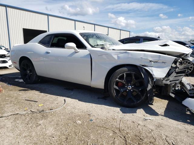 2C3CDZAG0JH333933 - 2018 DODGE CHALLENGER SXT WHITE photo 4