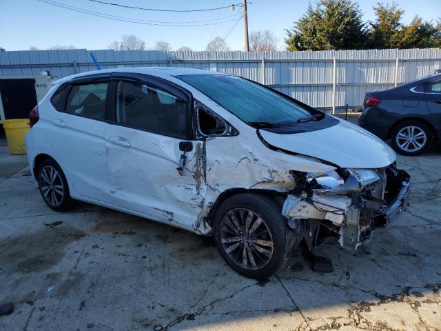 JHMGK5H84HS003899 - 2017 HONDA FIT EX WHITE photo 4