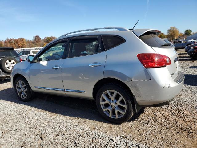 JN8AS5MV4DW648479 - 2013 NISSAN ROGUE S SILVER photo 2