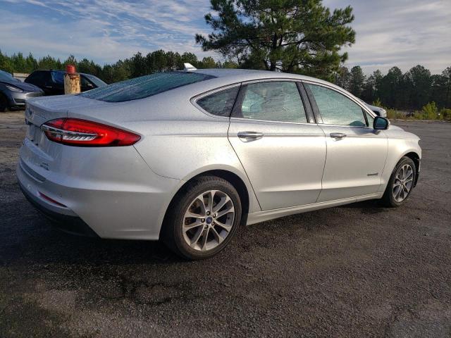 3FA6P0MU1KR141669 - 2019 FORD FUSION SEL SILVER photo 3