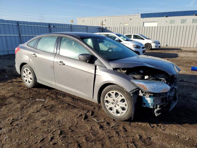 1FAHP3F2XCL450899 - 2012 FORD FOCUS SE GRAY photo 4