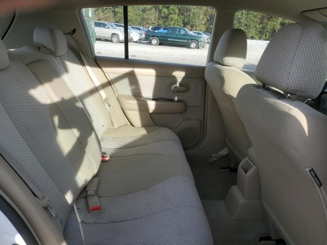 3N1BC13E88L439932 - 2008 NISSAN VERSA S WHITE photo 10