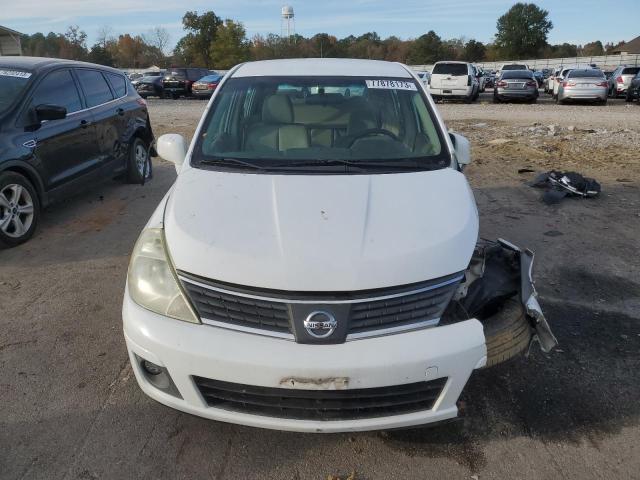 3N1BC13E88L439932 - 2008 NISSAN VERSA S WHITE photo 5