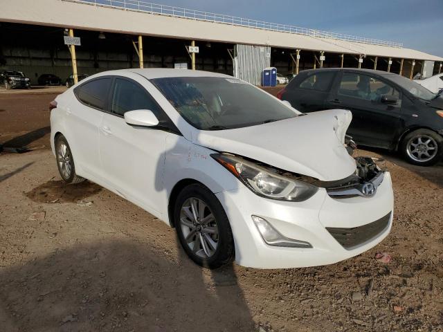 5NPDH4AE0FH562035 - 2015 HYUNDAI ELANTRA SE WHITE photo 4