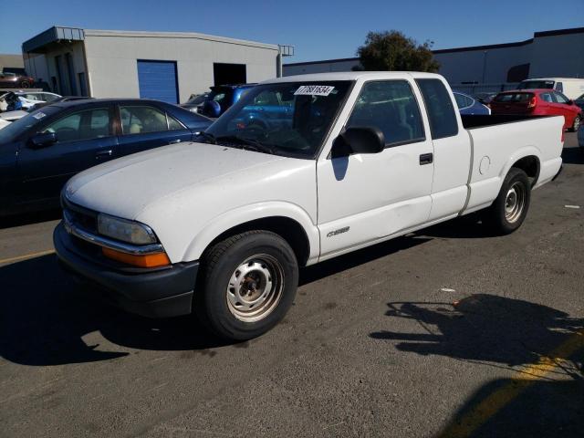 1GCCS19W218115870 - 2001 CHEVROLET S TRUCK S10 WHITE photo 1