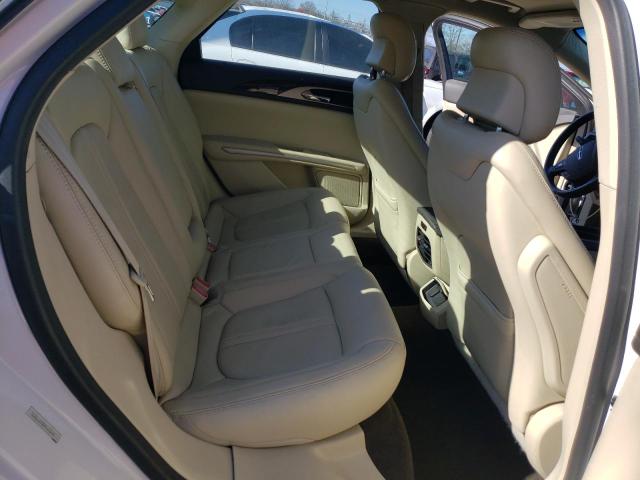 3LN6L2G95FR603144 - 2015 LINCOLN MKZ WHITE photo 10