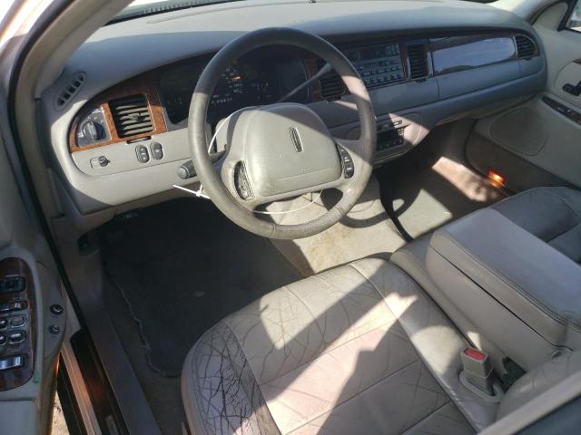 1LNHM81W51Y712740 - 2001 LINCOLN TOWN CAR EXECUTIVE Սպիտակ լուսանկար 8