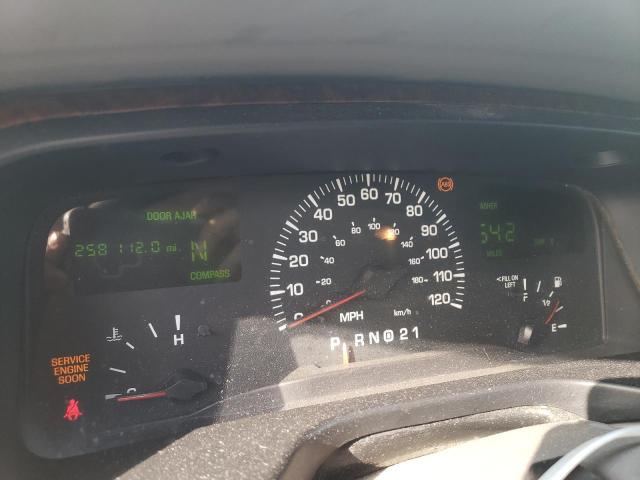 1LNHM81W51Y712740 - 2001 LINCOLN TOWN CAR EXECUTIVE Սպիտակ լուսանկար 9