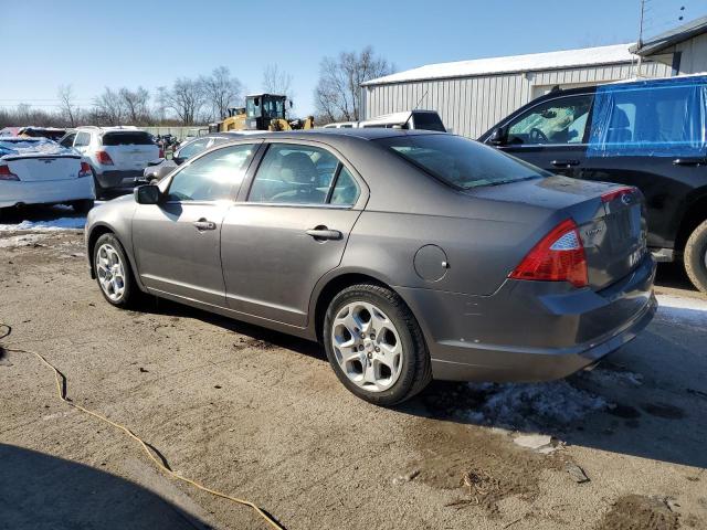 3FAHP0HG2BR275507 - 2011 FORD FUSION SE GRAY photo 2