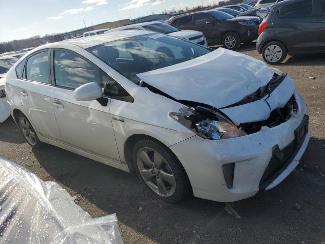 JTDKN3DU4D5611974 - 2013 TOYOTA PRIUS WHITE photo 4