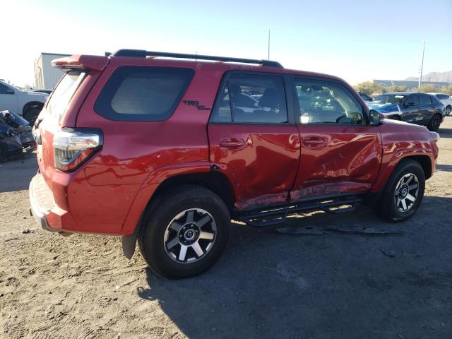 JTERU5JRXP6162033 - 2023 TOYOTA 4RUNNER SE RED photo 3