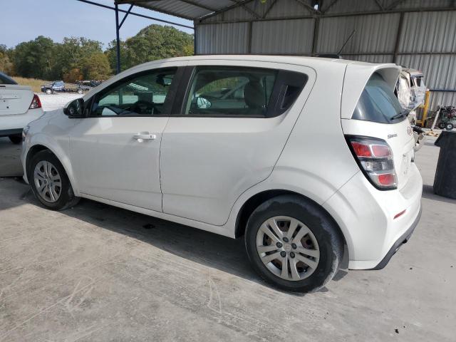 1G1JG6SH8H4175969 - 2017 CHEVROLET SONIC WHITE photo 2