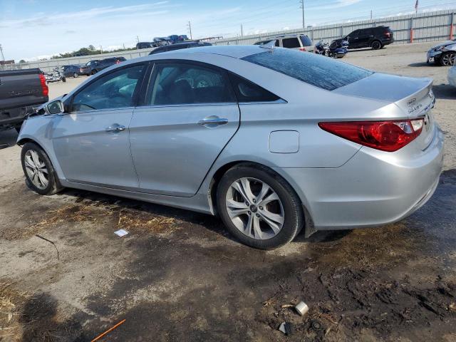 5NPEC4AC0BH078541 - 2011 HYUNDAI SONATA SE GRAY photo 2