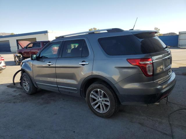 1FMHK8D89CGA53024 - 2012 FORD EXPLORER XLT GRAY photo 2