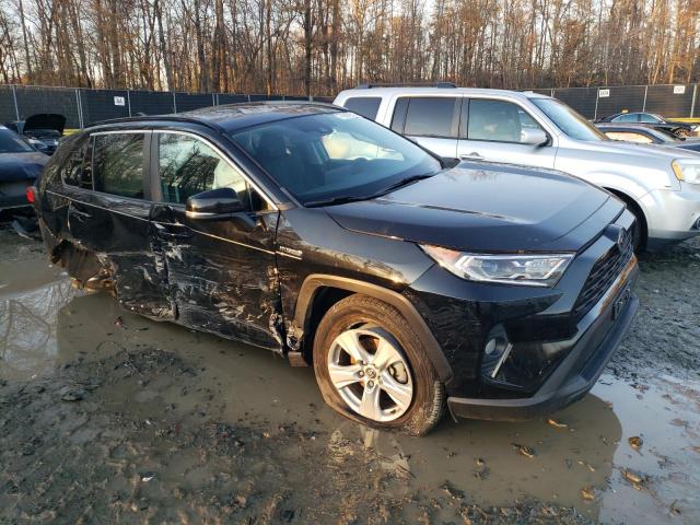 2T3RWRFV8LW074358 - 2020 TOYOTA RAV4 XLE BLACK photo 4