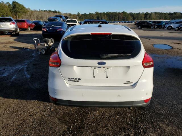 1FADP3K22GL346076 - 2016 FORD FOCUS SE WHITE photo 6