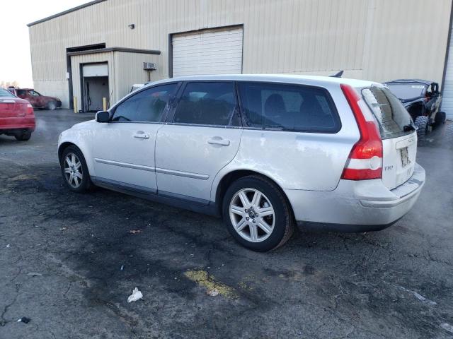 YV1MW682952059496 - 2005 VOLVO V50 T5 SILVER photo 2