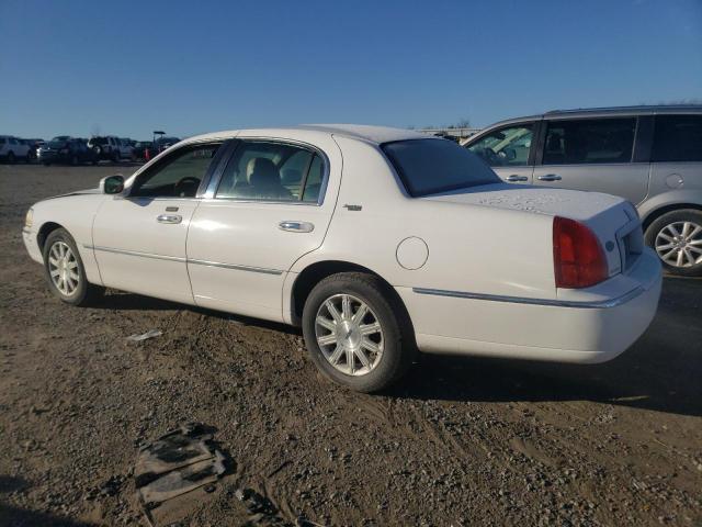 2LNHM82V68X654167 - 2008 LINCOLN TOWN CAR SIGNATURE LIMITED WHITE photo 2