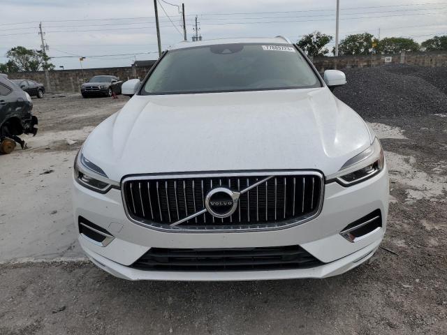 YV4102RL4J1030561 - 2018 VOLVO XC60 T5 INSCRIPTION WHITE photo 5