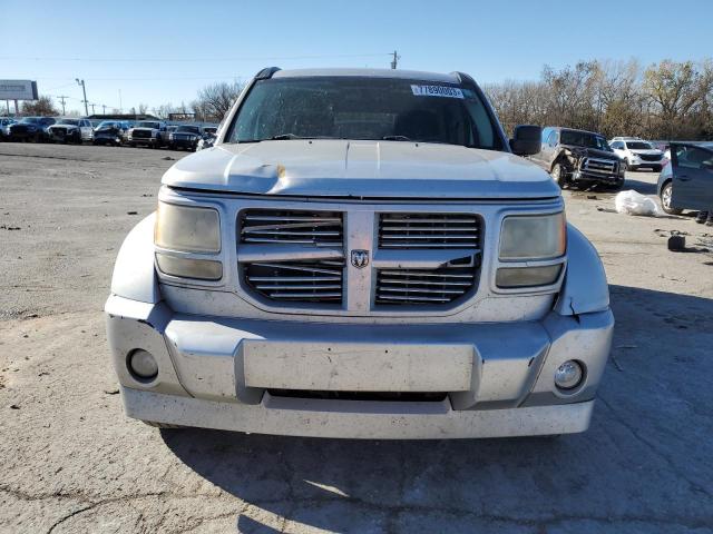 1D4PT5GK5BW544989 - 2011 DODGE NITRO SXT SILVER photo 5