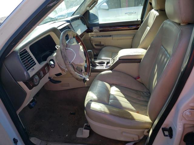 5LMEU88H24ZJ33095 - 2004 LINCOLN AVIATOR 白色 照片 7