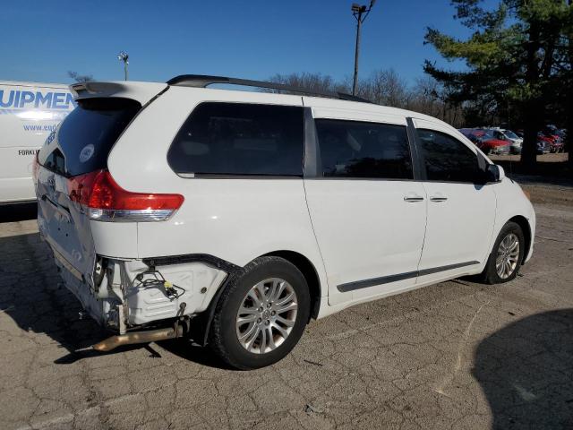 5TDYK3DC4CS264052 - 2012 TOYOTA SIENNA XLE WHITE photo 3